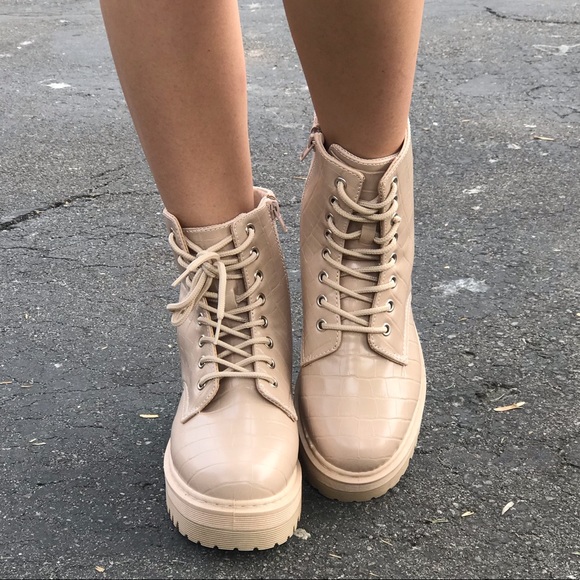qupid combat boots